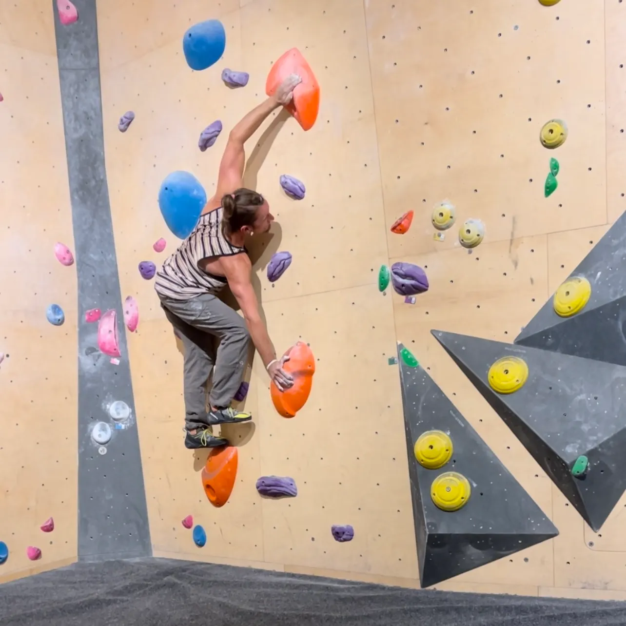 Climbing wall — Bouldering