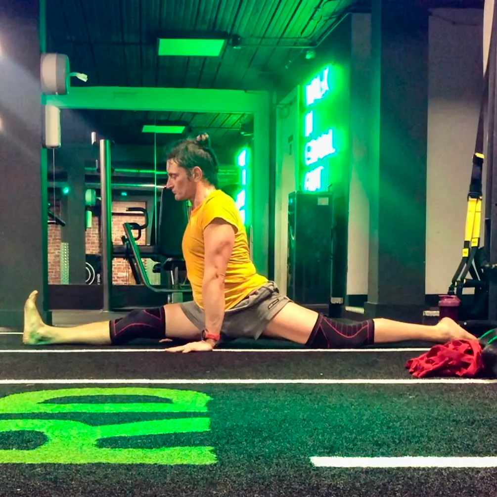 Gym — Side split