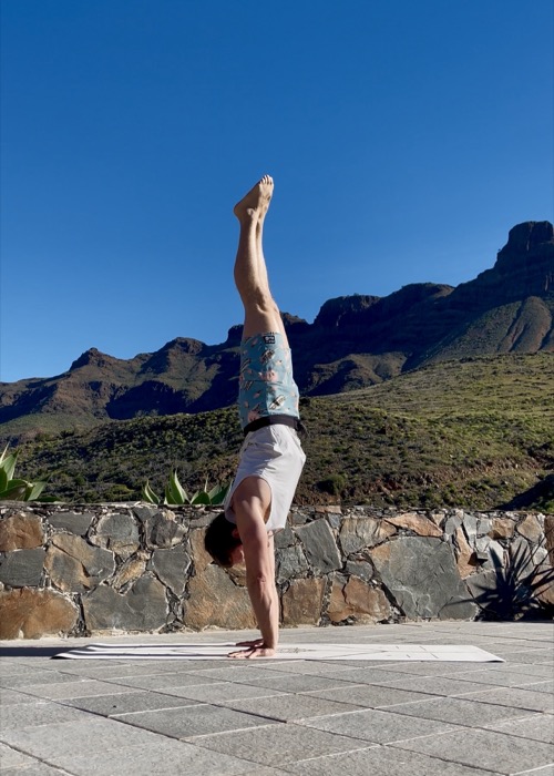 Handstand